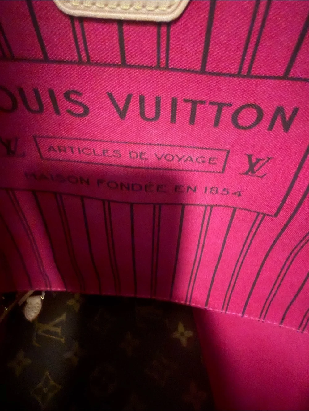 Louis Vuitton Monogram Neverfull Tote Bag in Brown with pouch and dust bag. NEW!